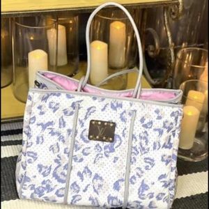 🤍Large up-cycled neoprene leopard tote L V 🤍